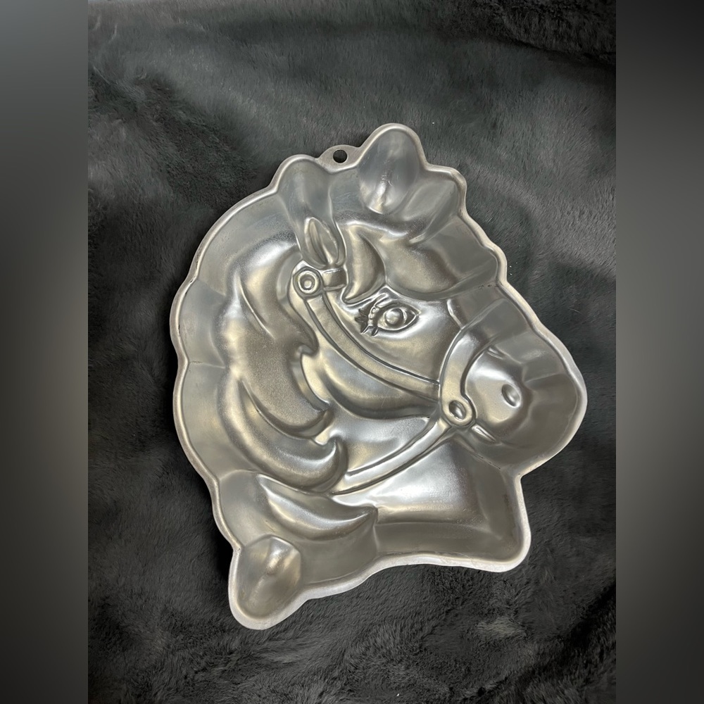 Wilton Horse Cake Pan Mold